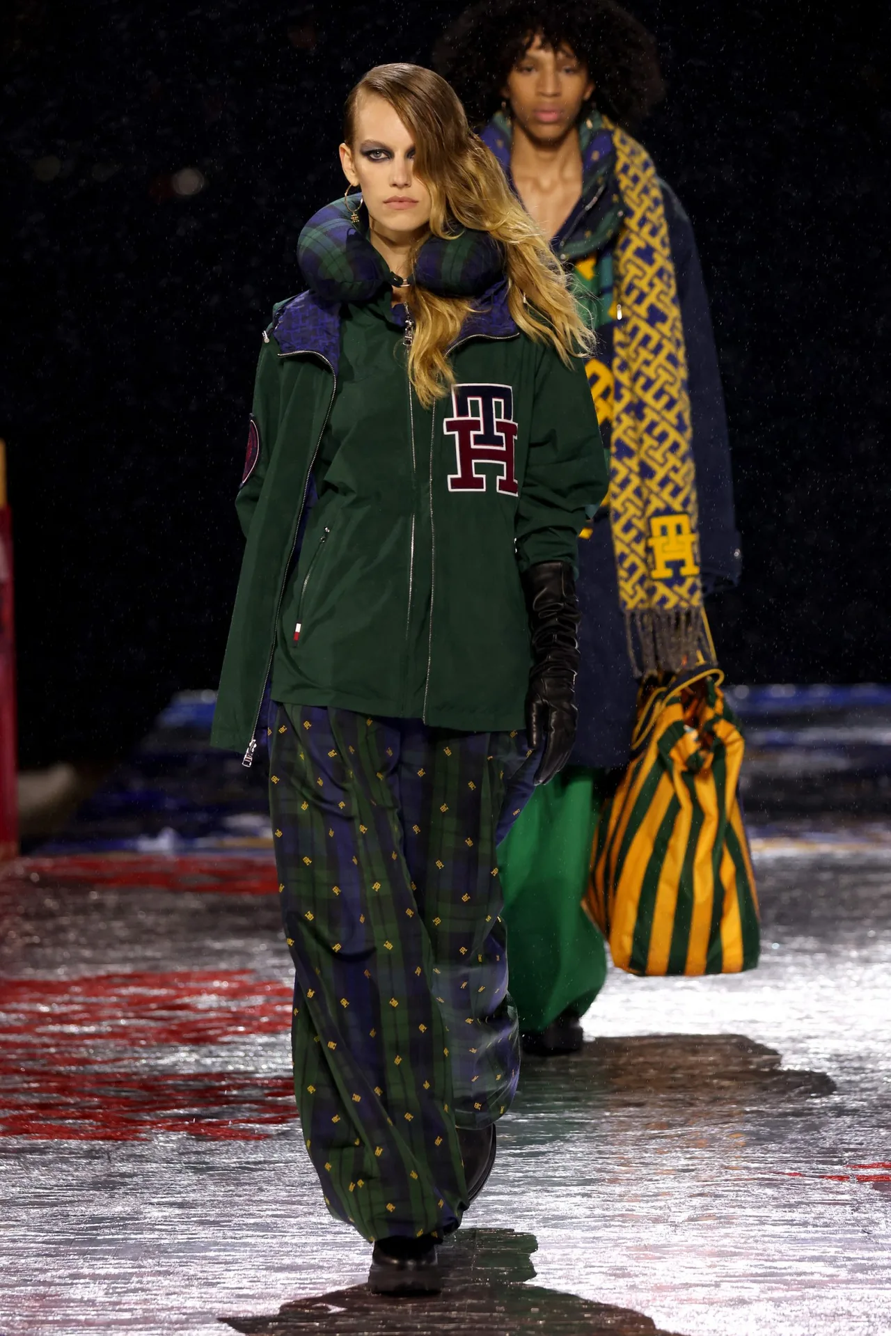 Tommy Hilfiger Thu Đông 2022 look 27