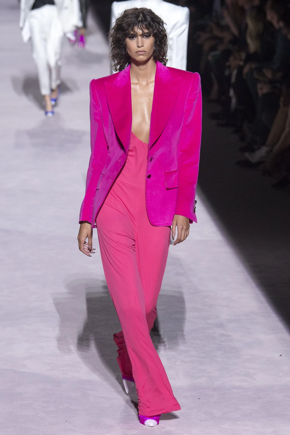 Bộ sưu tập Mùa Xuân Tom Ford 2018: Sự mê hoặc thuần túy Bộ sưu tập Mùa Xuân Tom Ford 2018: Sự mê hoặc thuần túy