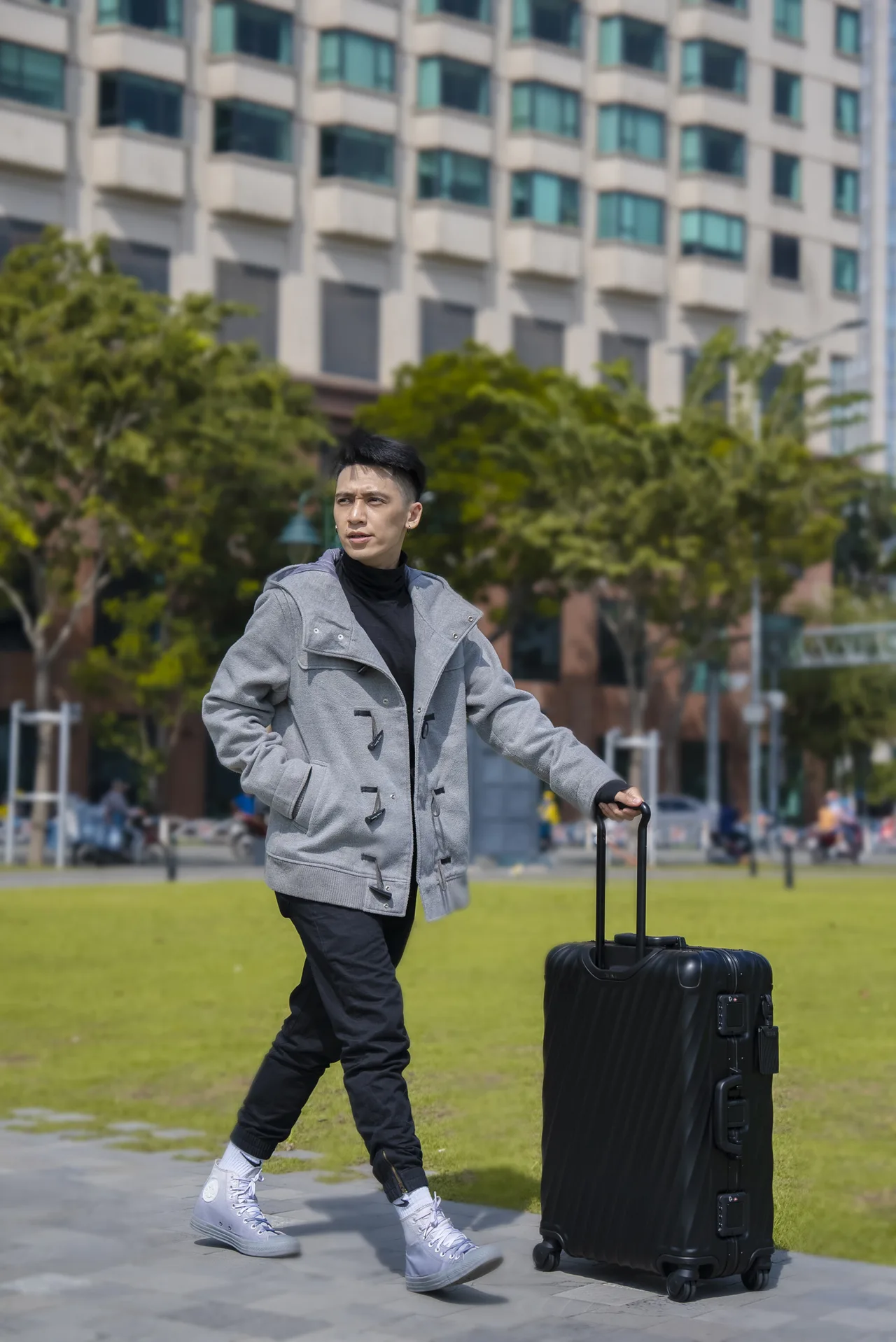 Tronie Ngo check in cùng TUMI 19D
