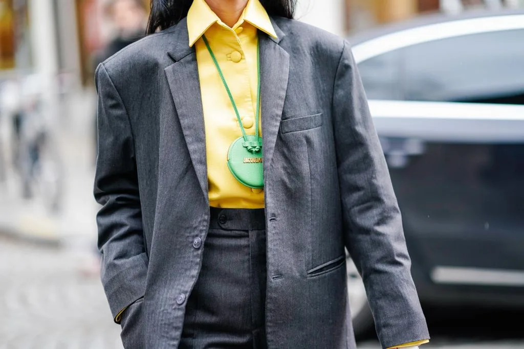 xu hướng thời trang túi xách vòng cổ Jacquemus