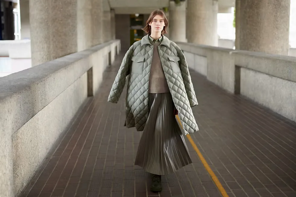 Phong cách đô thị hiện đại (modern city) kết hợp cùng tinh thần phi giới tính (genderless) của Uniqlo