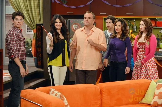 Selena trong bộ phim Wizards of waverly place