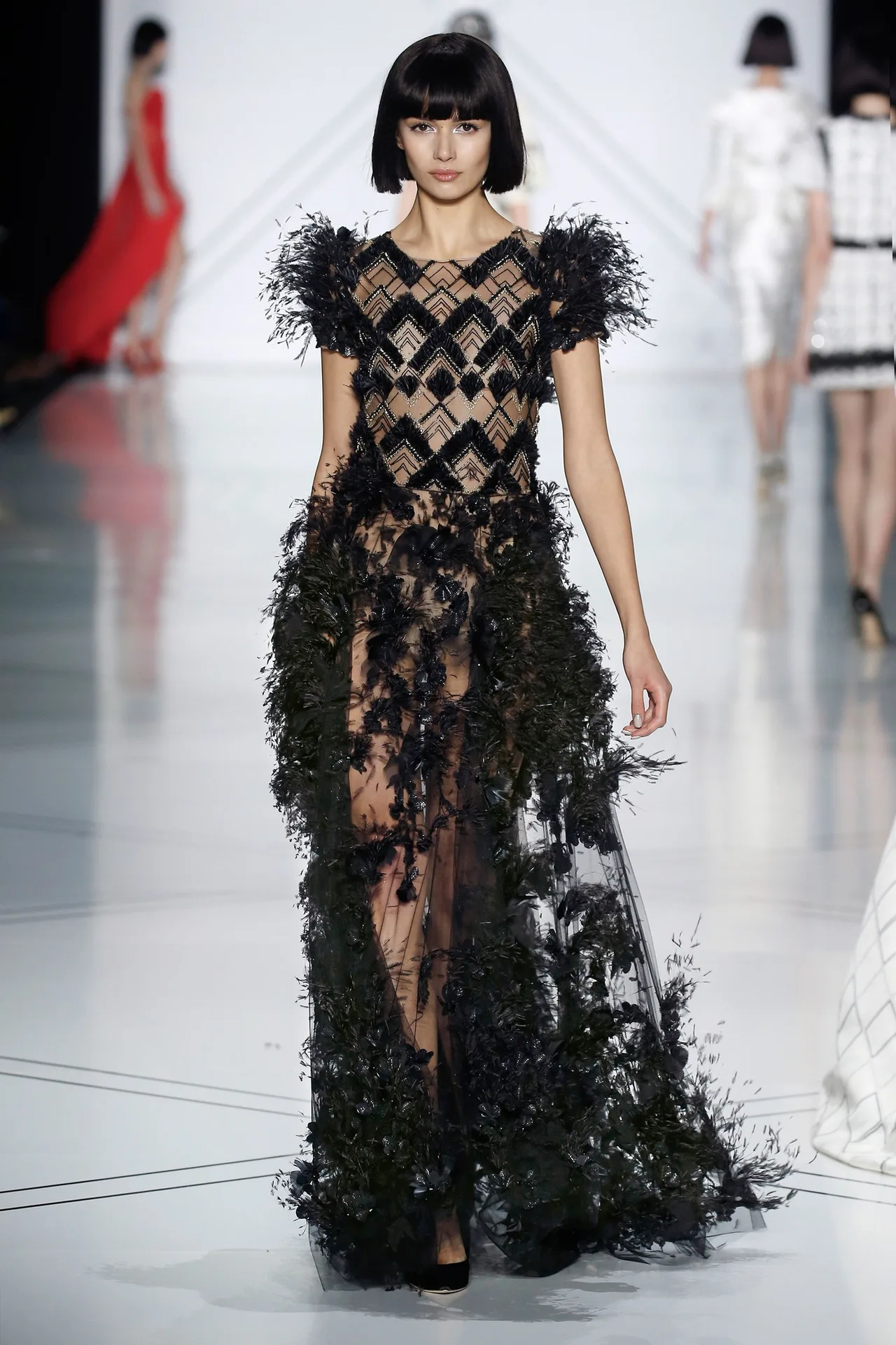 Những BST nổi bật tại tuần lễ Haute Couture Xuân-Hè 2017 - ELLE VN
