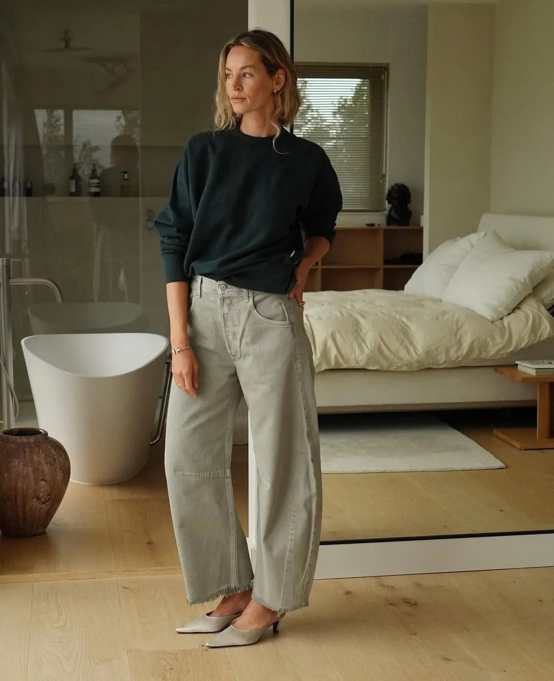 quần barrel jeans