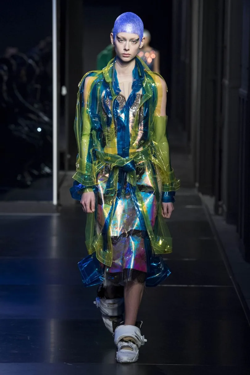 BST thời trang Maison Margiela Xuân 2018 Couture: Cảm hứng vị lai thống trị sàn diễn BST thời trang Maison Margiela Xuân 2018 Couture: Cảm hứng vị lai thống trị sàn diễn