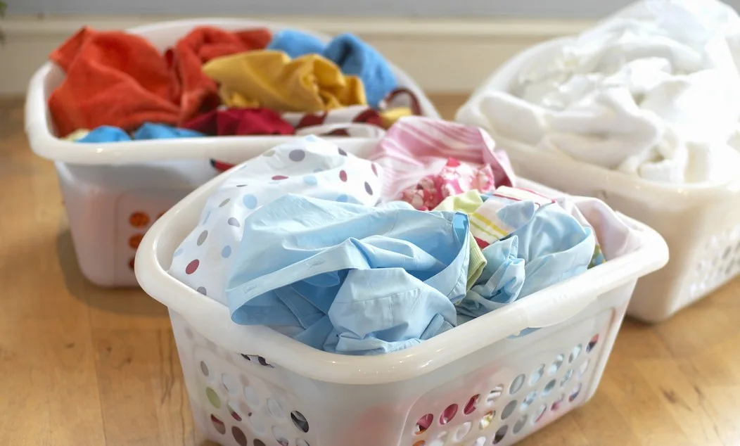 Cách tấy trắng quần áo nhanh và đơn giản