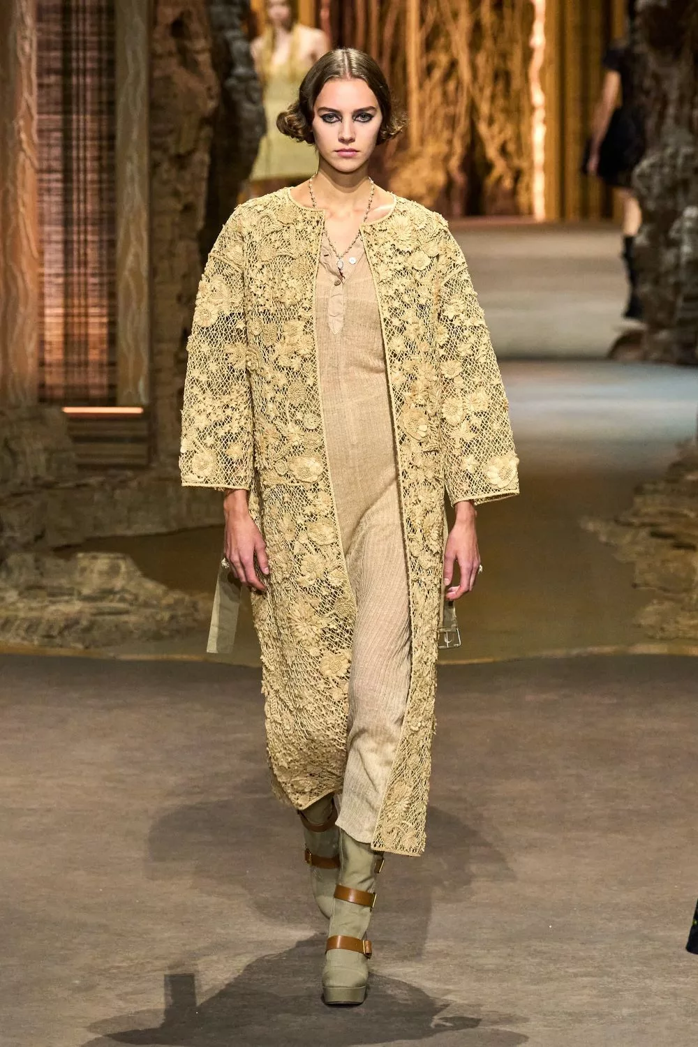 CD xuân hè 2023 look 78