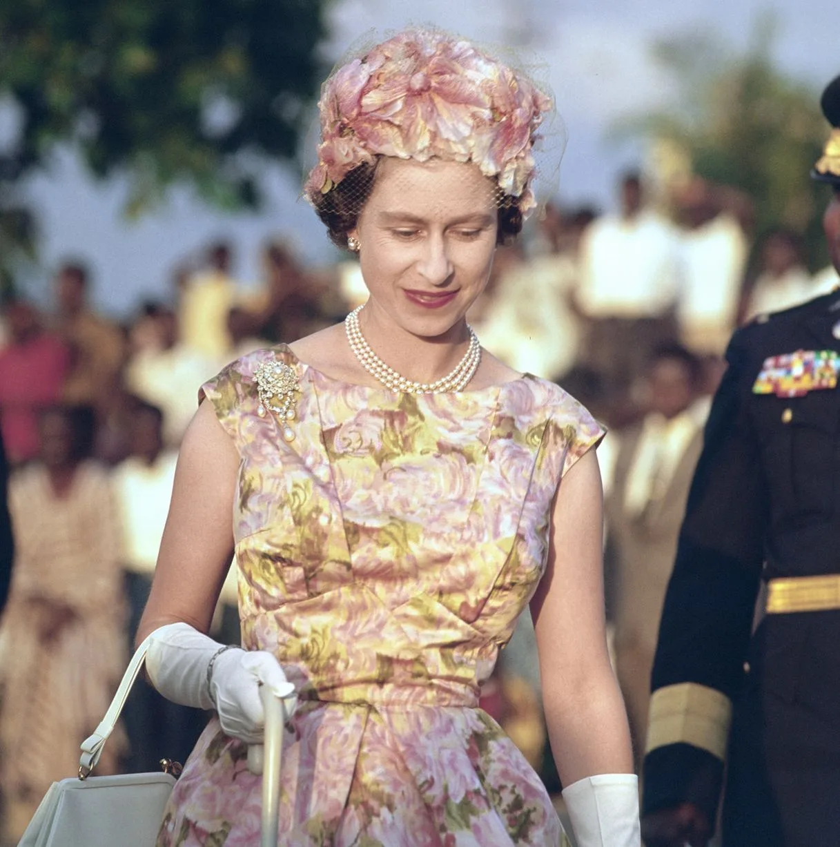 loại nón yêu thích của Nữ hoàng Elizabeth