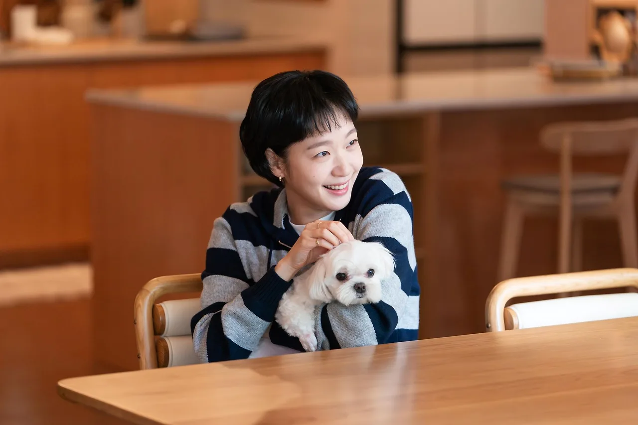 trong yumi's cells 3 kim go eun tiếp tục thủ vai nữ chính Yumi