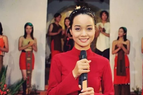 vẽ chân mày những ngọn nến trong đêm