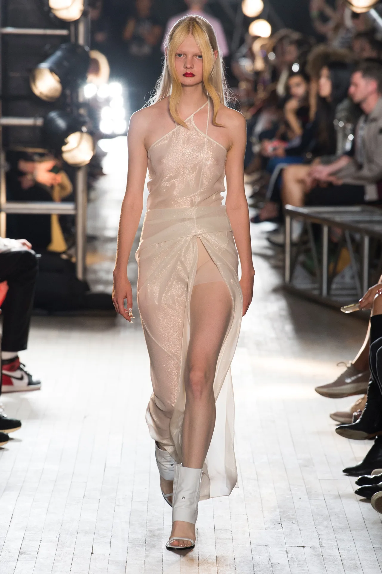 5 BST nổi bật trong ngày trình diễn thứ năm của NYFW Spring 2018