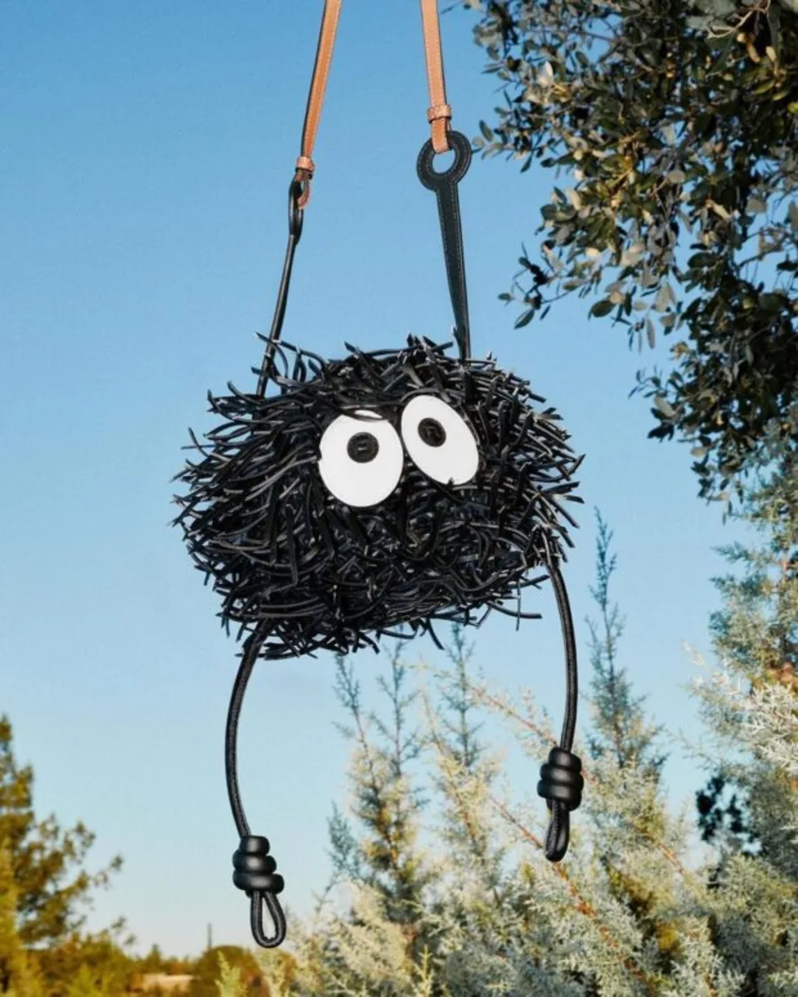 Thiết BST nghệ Loewe
