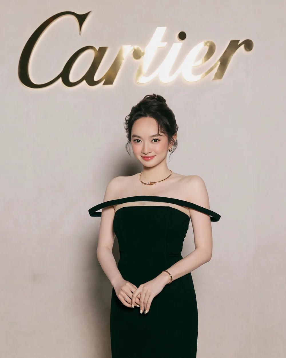 kaity Nguyễn diện trang sức Cartier