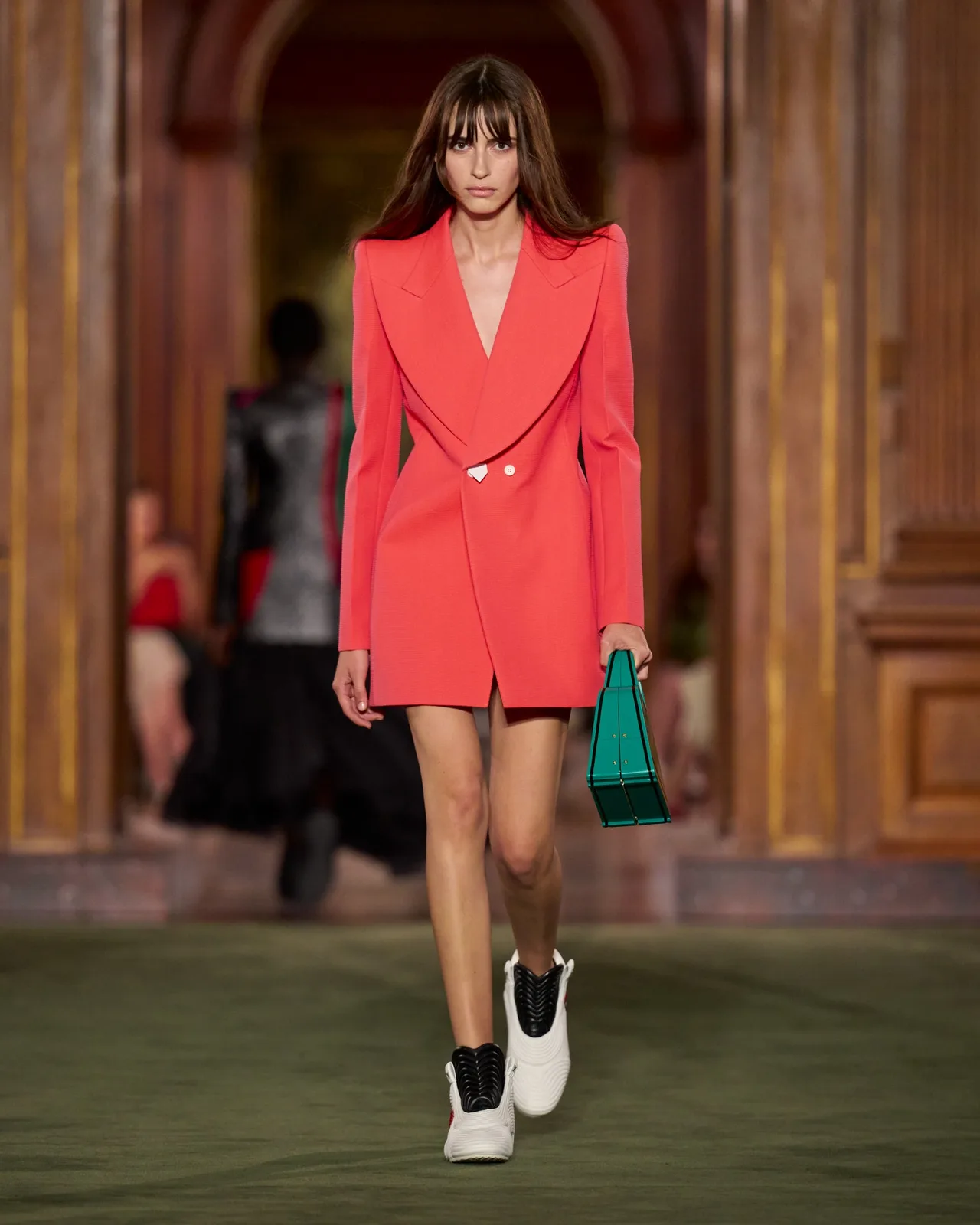 WOMEN_CRUISE_2027_Look_22