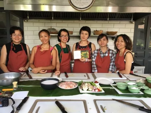 Ka - Toke Cooking Class tại Sofitel Luang Prabang với các vị khách du lịch đến từ Việt Nam.