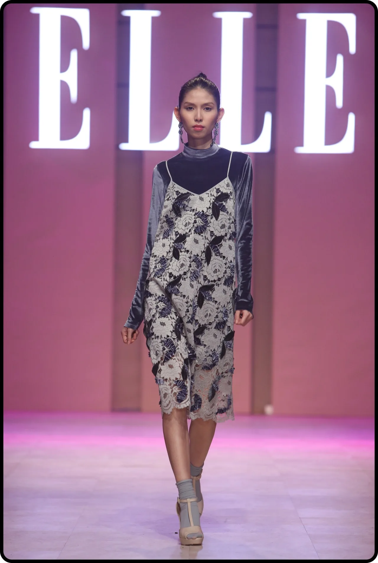 BST của NTK Quynh Giao tại ELLE Fashion Journey 2016