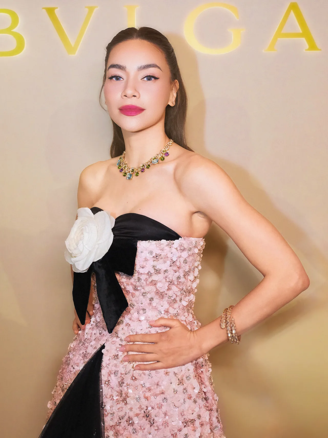 Hồ Ngọc Hà tại Model Show thuộc khuôn khổ Bvlgari High Jewelry Trunk Show 2026 tại Singapore