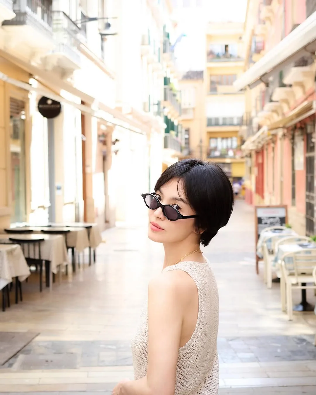 thời trang madrid song hye kyo