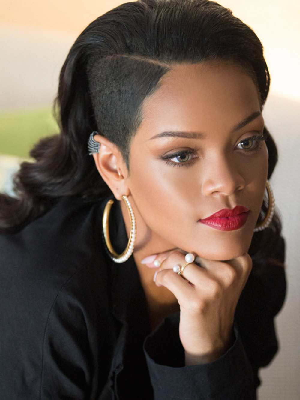 Rihanna khoe kiểu tóc đẹp dreadlock trên Instagram ELLE VN
