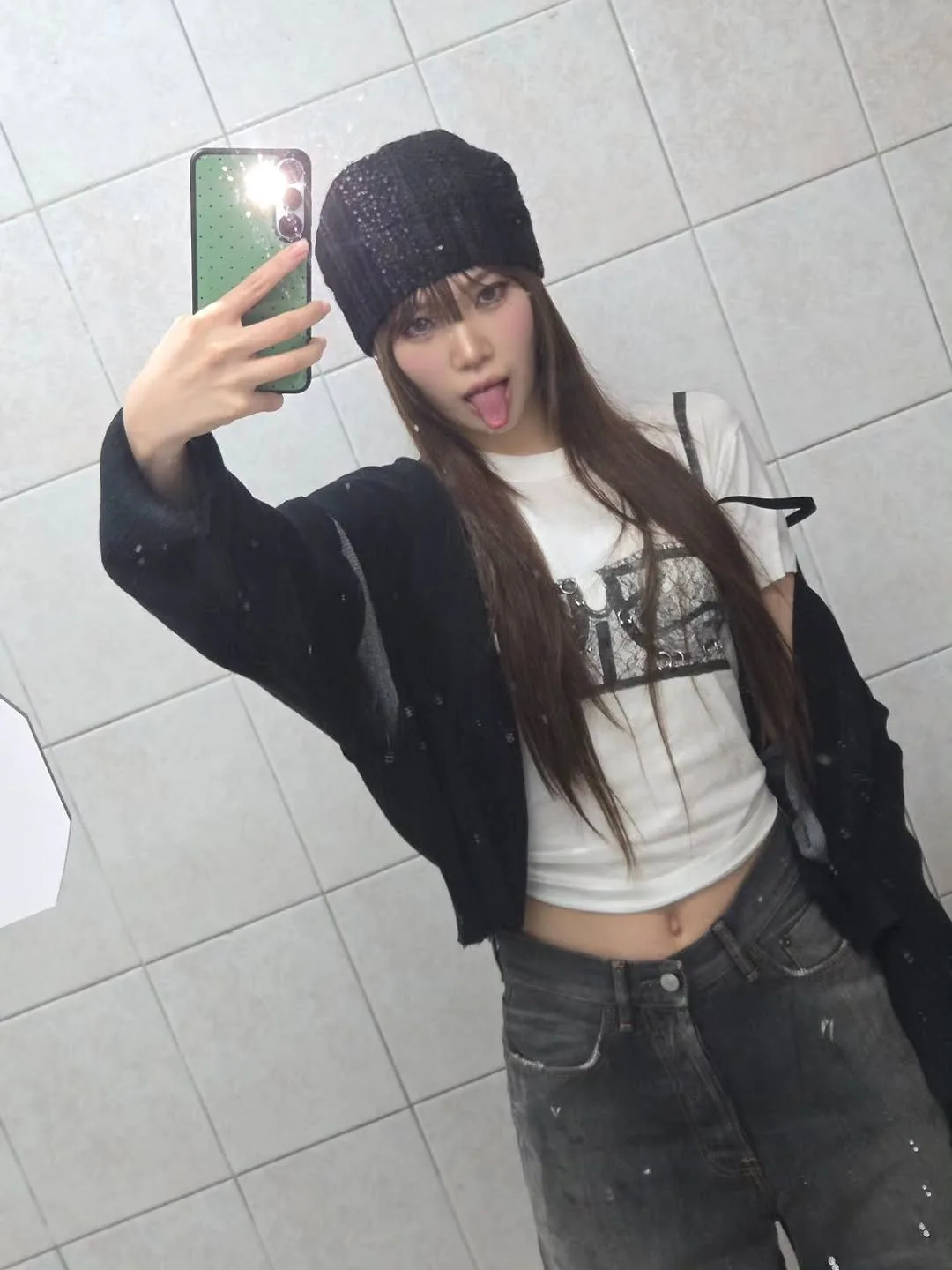 kim chae-won beanie đen