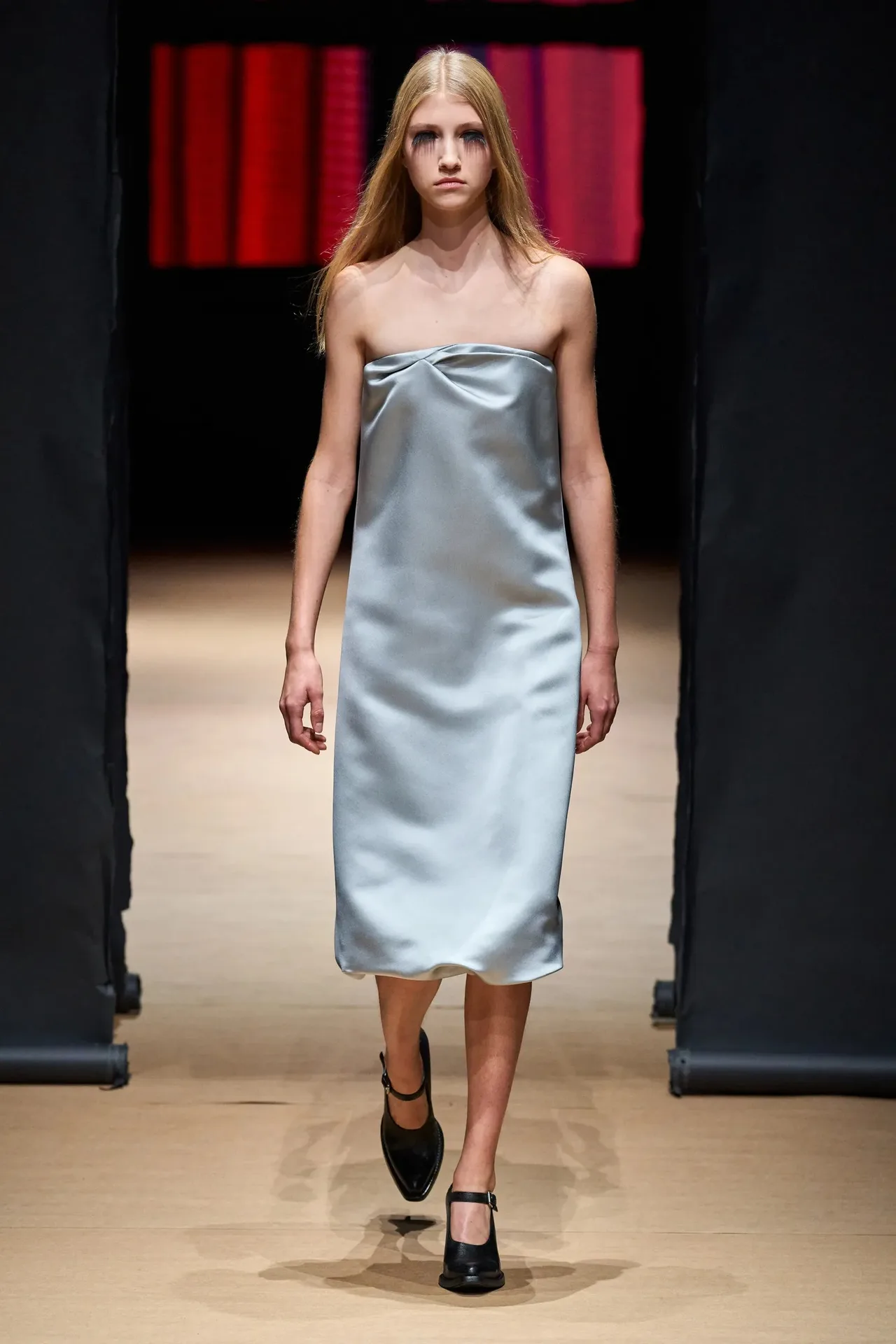 Prada Xuân Hè 2023 look 43