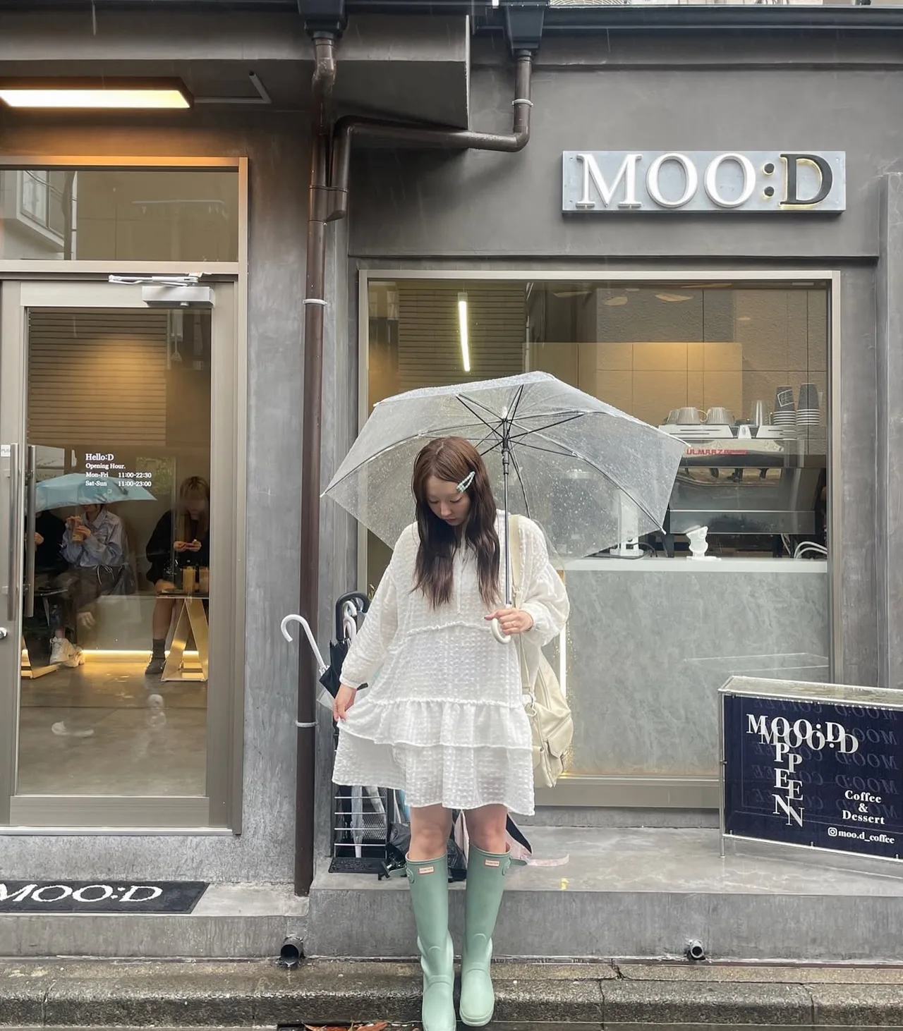 Đầm babydoll ngày mưa