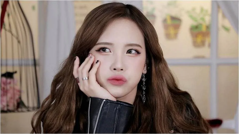 beauty blogger Hàn Quốc Lena