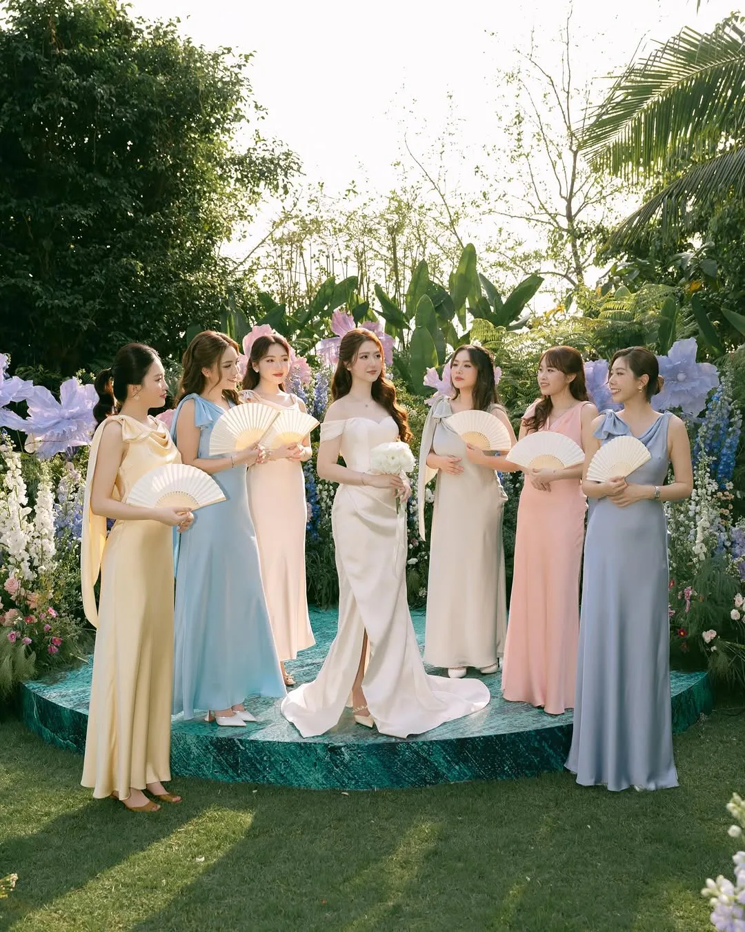 thiết kế đầm cưới lụa hà my