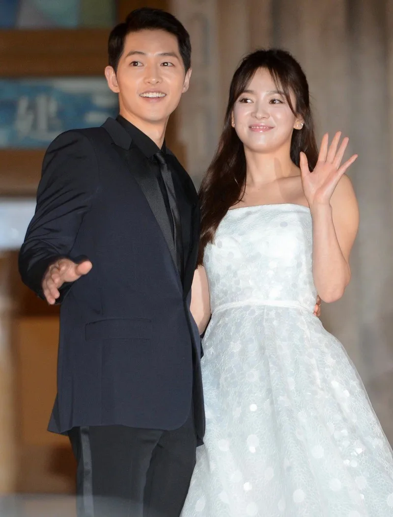 song joong ki song hye kyo - elle vietnam