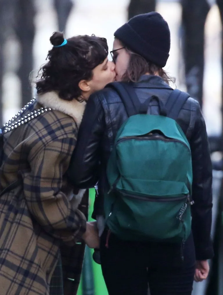 Những người làm dậy sóng tình cảm của Kristen Stewart, họ là ai? ELLE VN