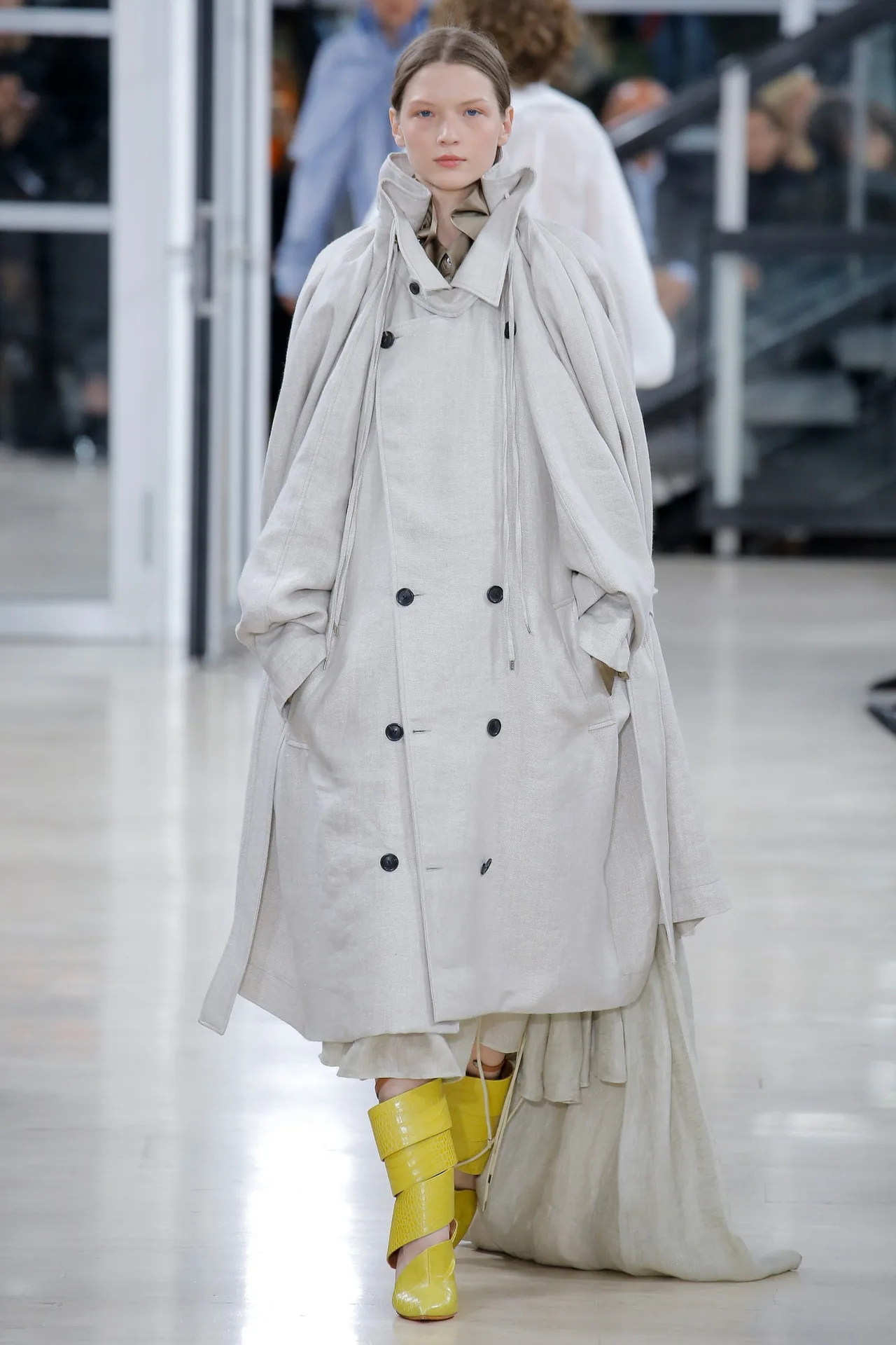 Paris Fashion Week Spring 2018 Y/Project: Sự sáng tạo không ngừng nghỉ