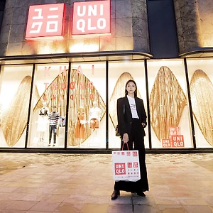 khai trương cửa hàng thứ 3 của uniqlo tại vincom landmark 81