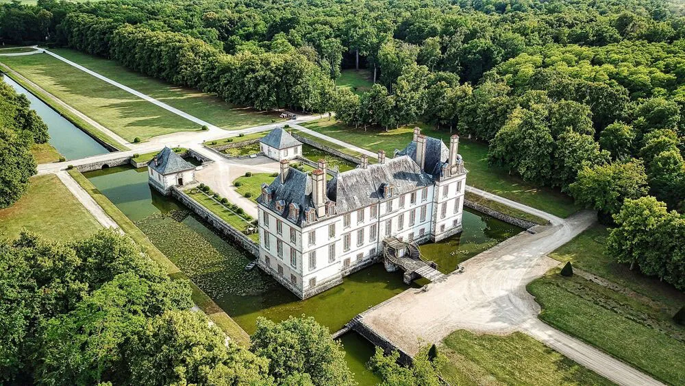 toàn cảnh khách sạn lâu đài château de bourron
