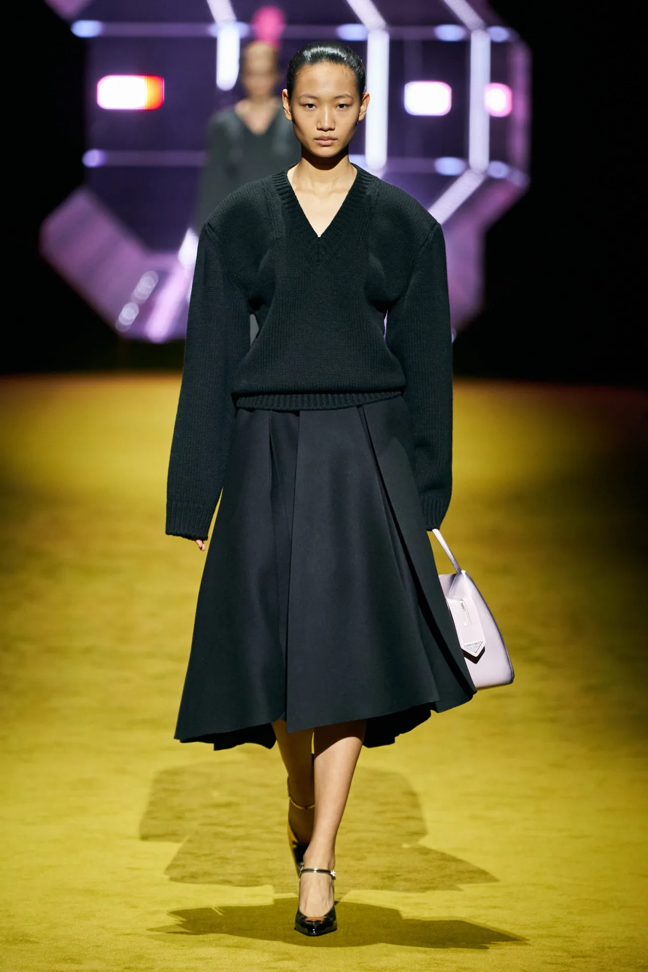 Prada Thu Đông 2022 look 13