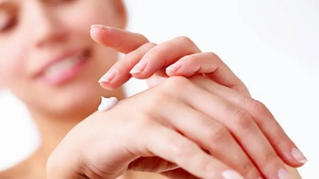 Sai lầm khi sử dụng kem chống nắng 2 Sai lầm khi sử dụng kem chống nắng 2