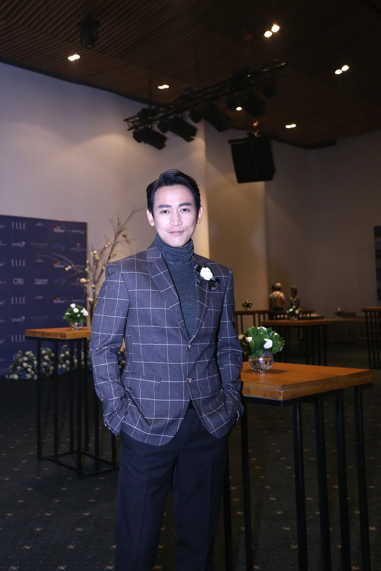 Trang phục của sao trên thảm đỏ ELLE Fashion Journey 2016 - ELLE Vn