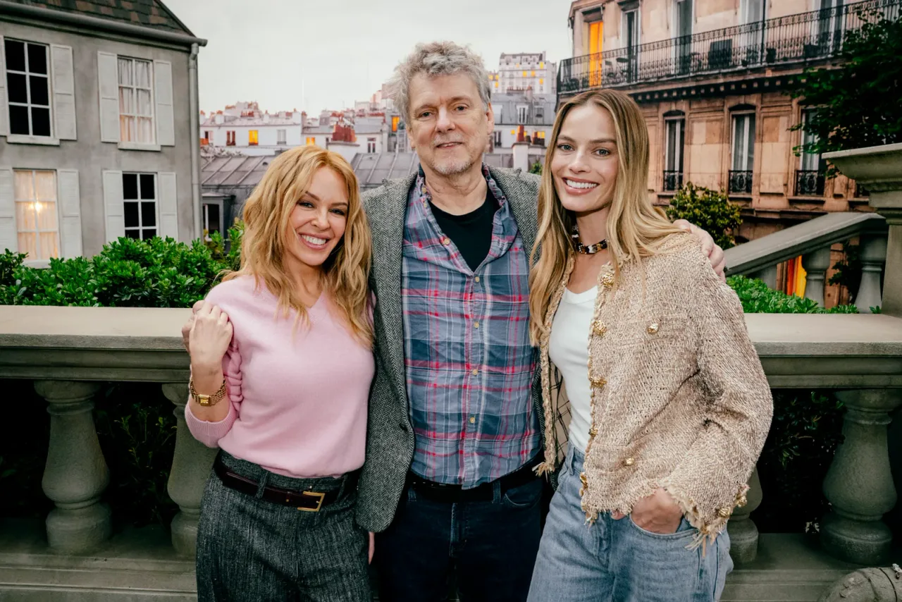 Kylie Minogue, đạo diễn Michel Gondry và Margot Robbie