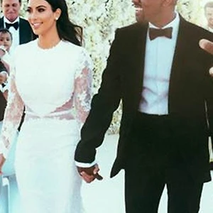 Kim Kardashian và Kanye West ngọt ngào trong đám cưới