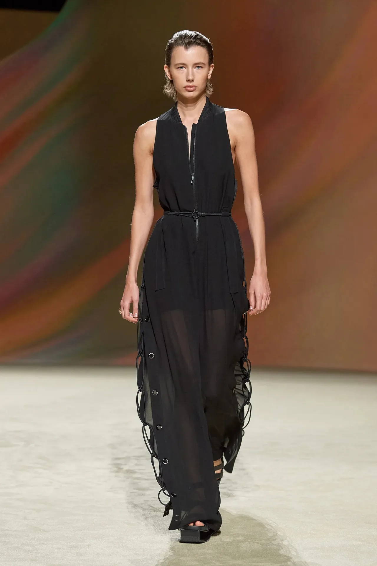 Hermès Xuân Hè 2023 look 38