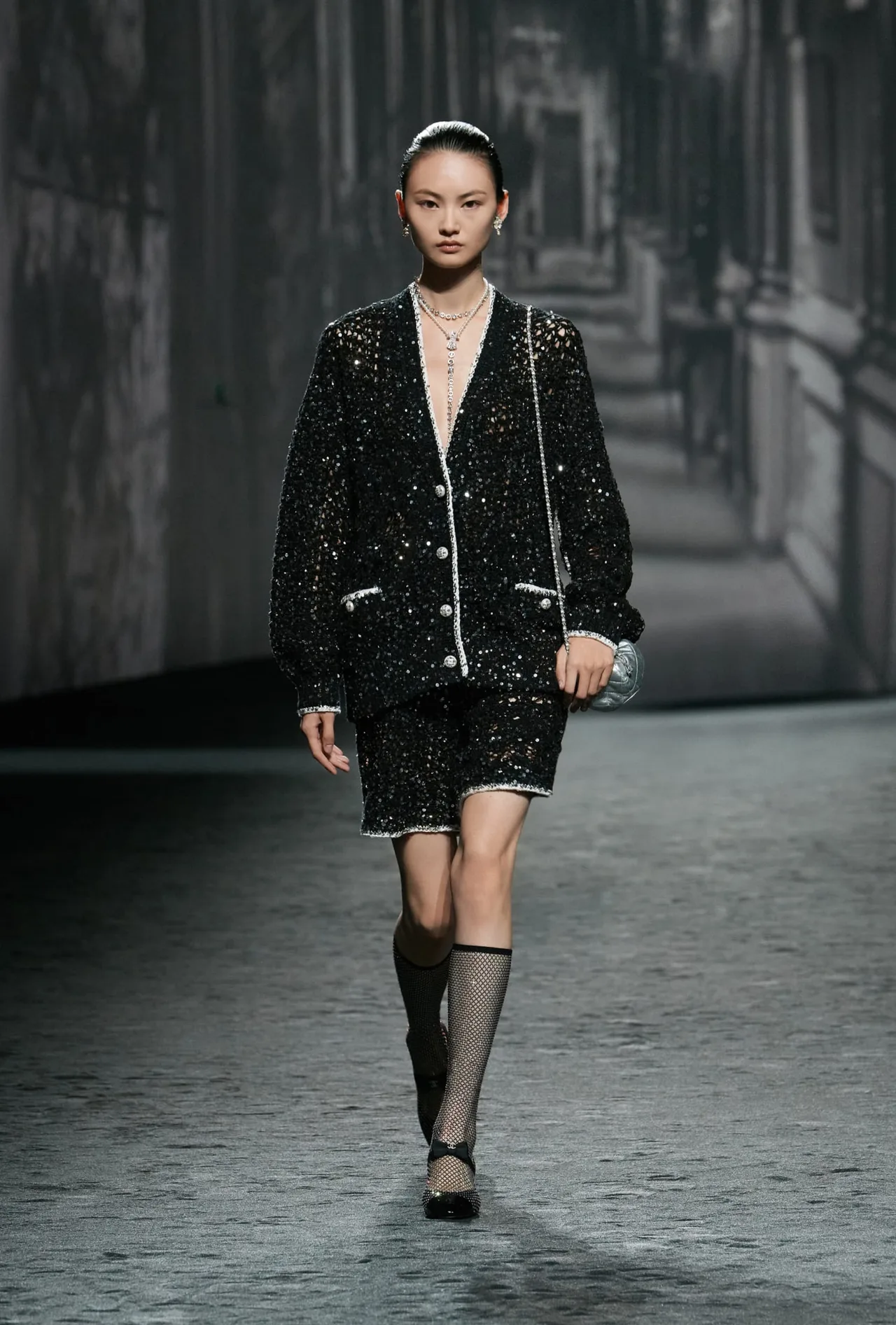CHANEL Xuân Hè 2023 Ready to Wear look 27