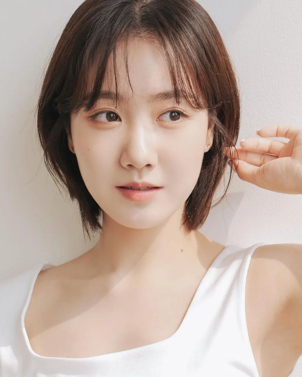 Rửa mặt là một bước rất quan trọng giúp làm sạch da. Rửa mặt là một bước rất quan trọng giúp làm sạch da.