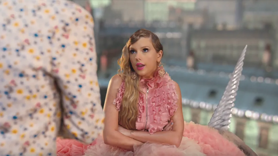 phong cách thời trang taylor swift 19
