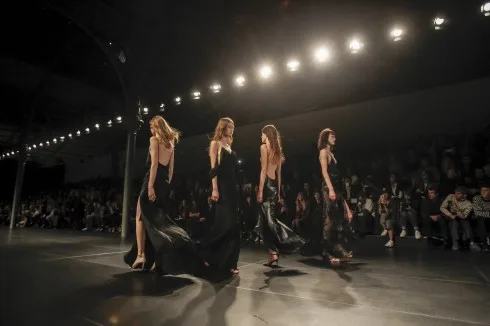 BST Xuân Hè 2016 của Saint Laurent Paris BST Xuân Hè 2016 của Saint Laurent Paris