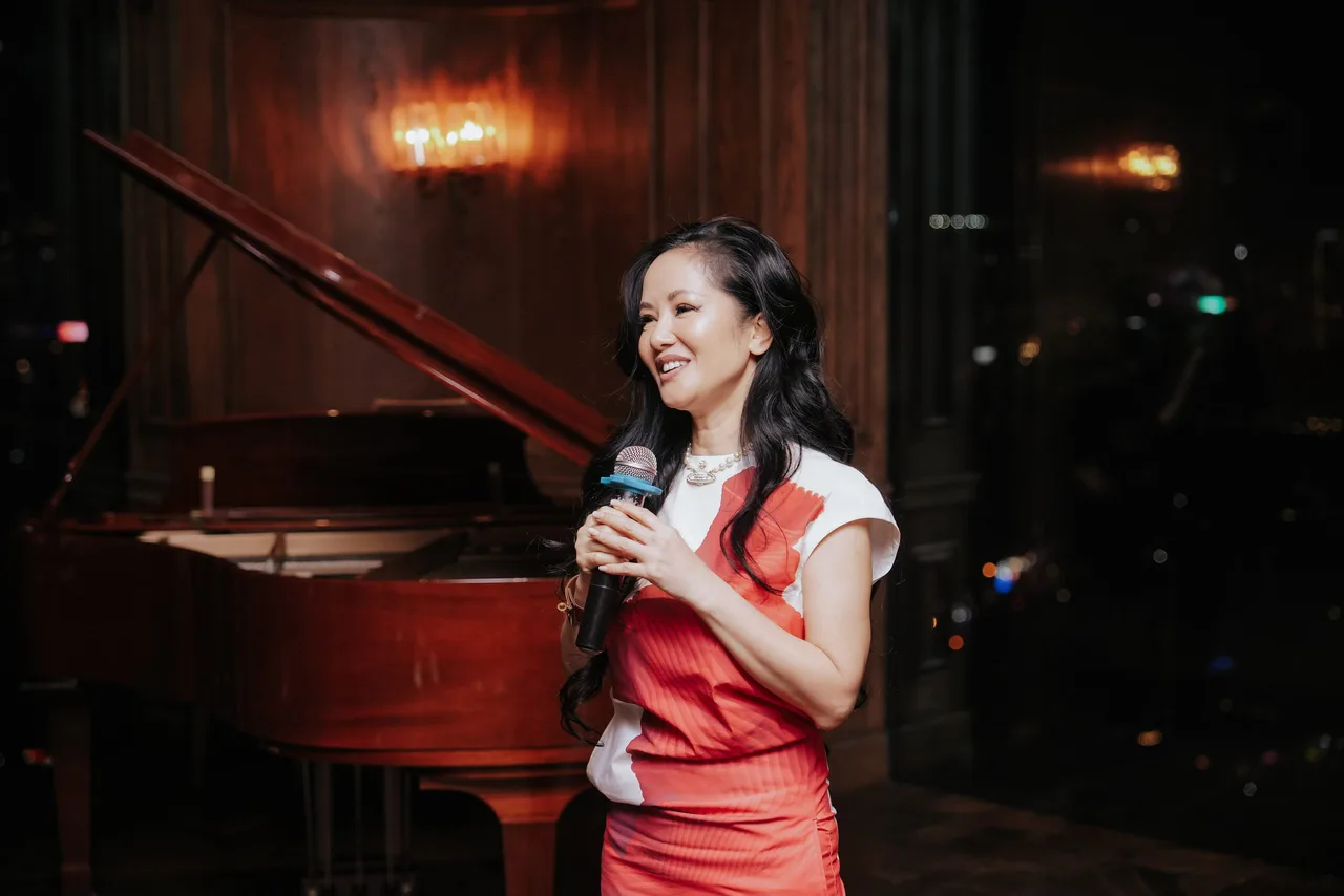 Diva Hồng Nhung trong đêm tiệc Pink October 2025