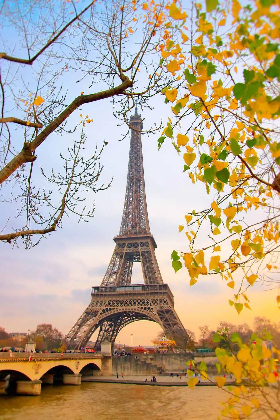 mùa thu tháp eiffel