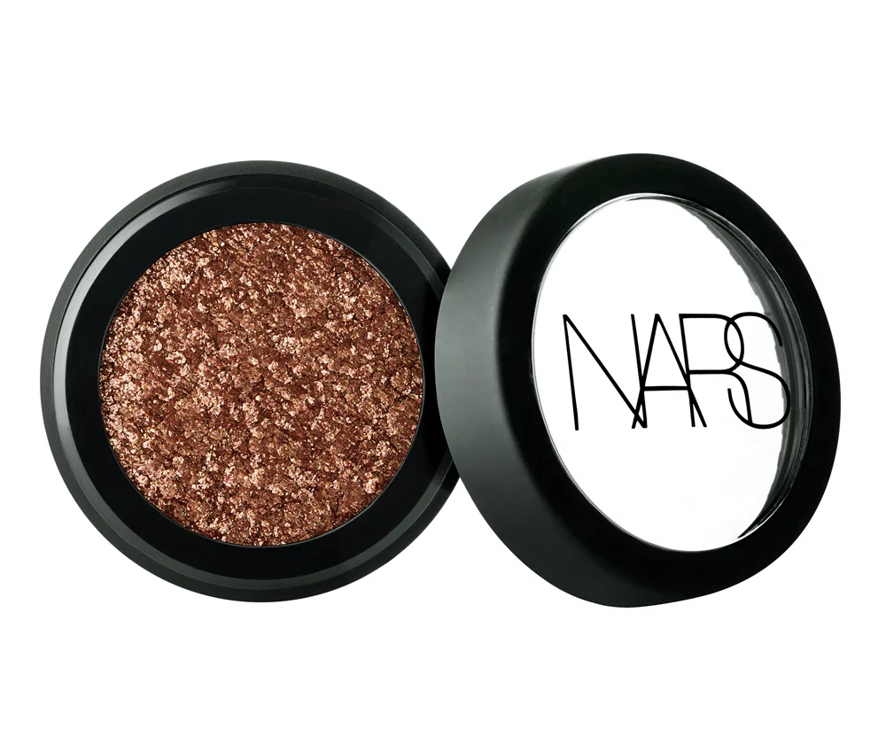 Phấn mắt dạng nhũ NARS Powerchrome Loose Eye Pigment màu Striken. Phấn mắt dạng nhũ NARS Powerchrome Loose Eye Pigment màu Striken.