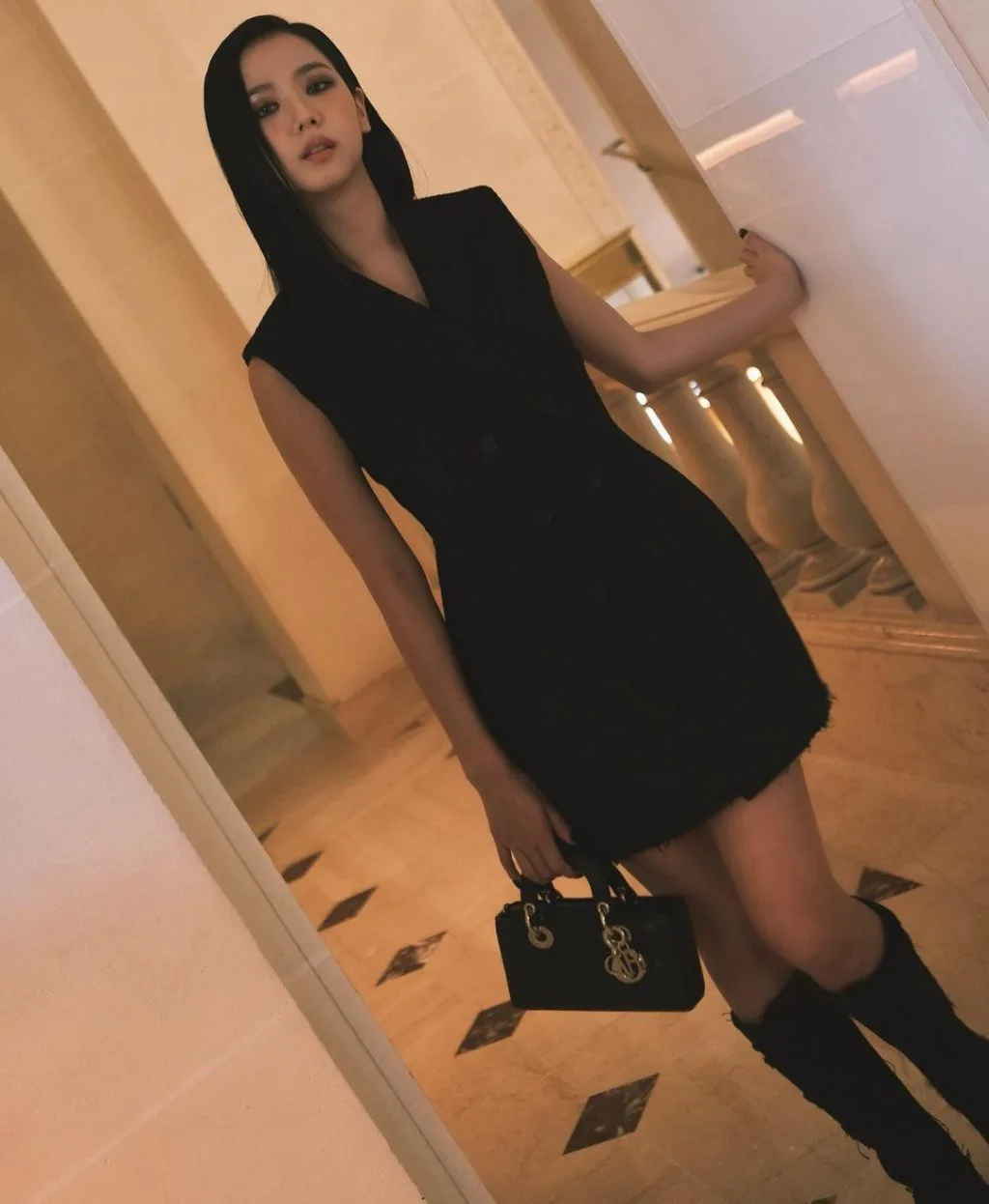 Nhan sắc kiêu sa của Jisoo. Nhan sắc kiêu sa của Jisoo.