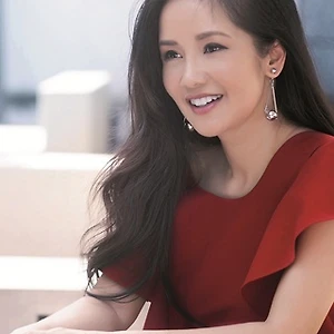 Ca sĩ Hồng Nhung – Năng lượng tươi trẻ của Diva