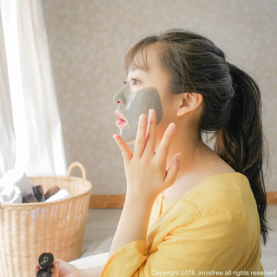 innisfree sản phẩm Jeju Volcanic Pore Clay Mask