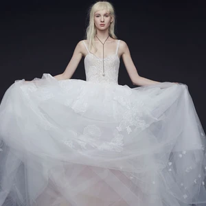 Bộ sưu tập váy cưới Vera Wang mùa Thu 2015